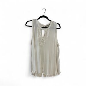 Daniel Rainn Cream Sleeveless Blouse